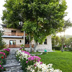 Bujtina Shkodrani Voskopojë